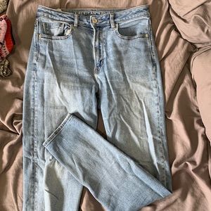 American Eagle mom Jeans